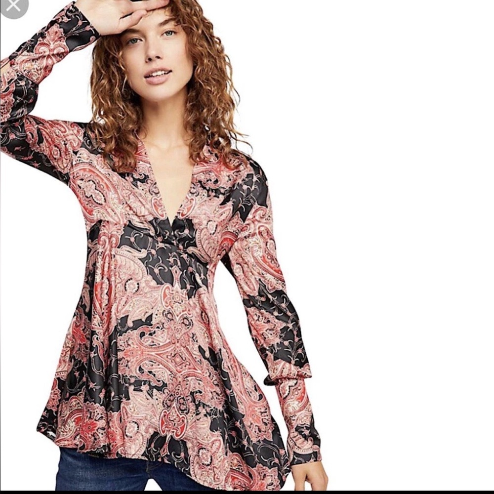Free People Field of Butterflies Tunic Top XSmall (oversized) - Picture 14 of 15